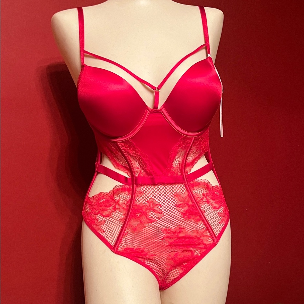New Victoria's Secret Scarlet Lace Bodysuit